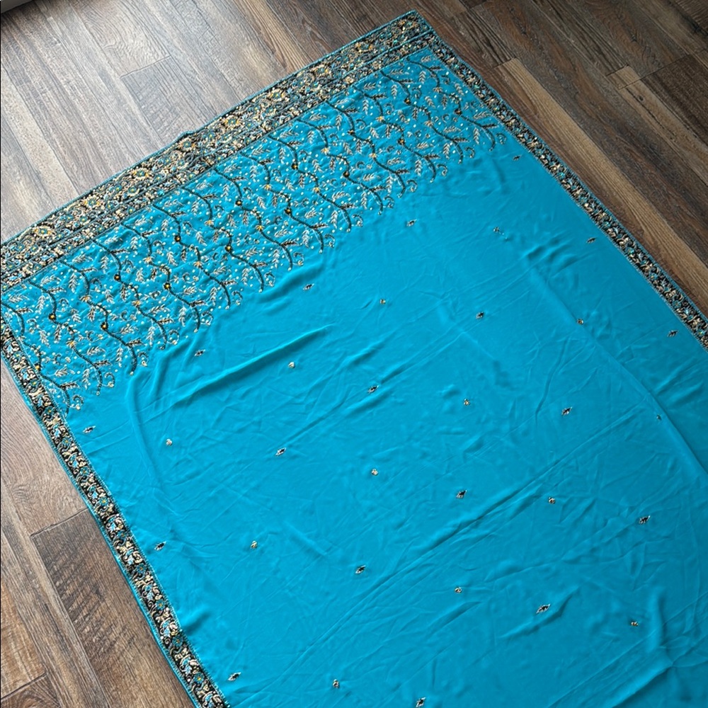 Elegant Blue Saree with Intricate Border